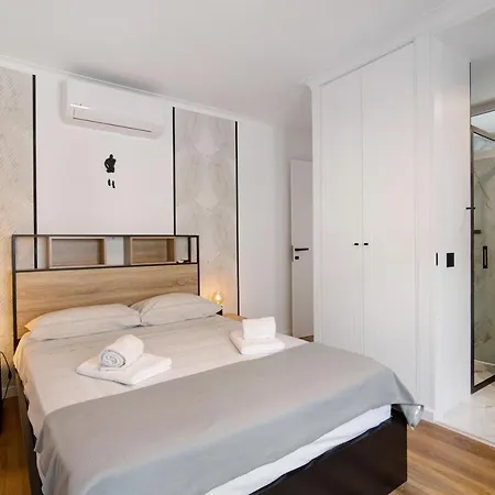 Apartment T2 Delta Marina *